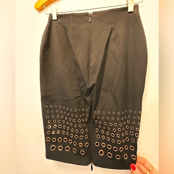 Robert Rodriguez black knee length skirt w/chrome cutouts, size0, zips both ways - Picture 3 of 3